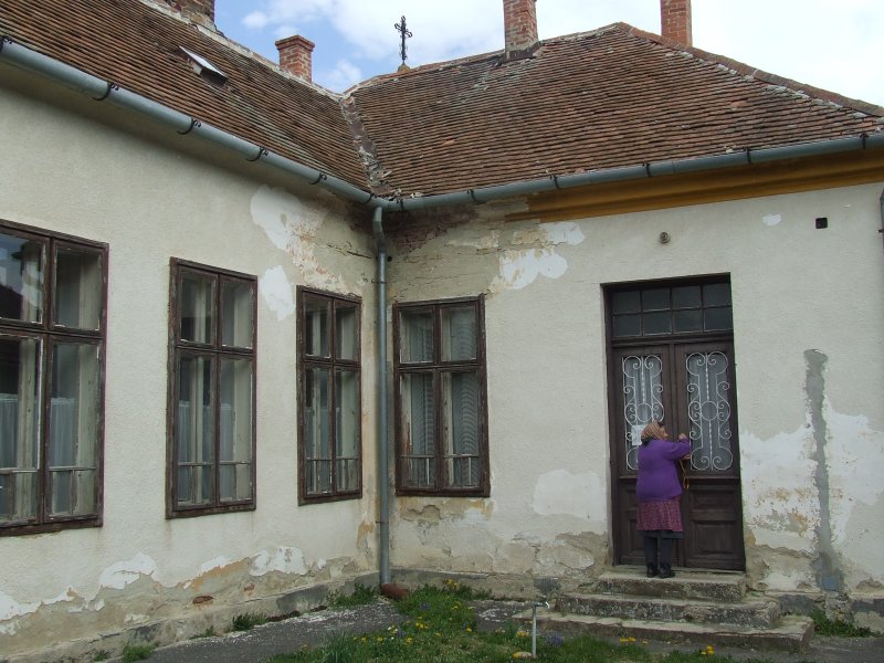 Mesteri imaház az udvar felől